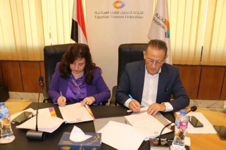 توقيع مذكرة تفاهم بين " اتحاد الغرف السياحية" وسياحة وفنادق حلوان لتأهيل الخريجين 6 IMG 20250618 WA0075 معلمة توقيع مذكرة تفاهم بين " اتحاد الغرف السياحية" وسياحة وفنادق حلوان لتأهيل الخريجين موقع في الجامعة