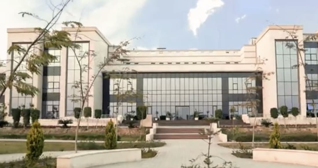 IMG 1466 مدينة زويل دليلك الشامل عن مدينة زويل للعلوم والتكنولوجيا.. مزايا الدراسة موقع في الجامعة