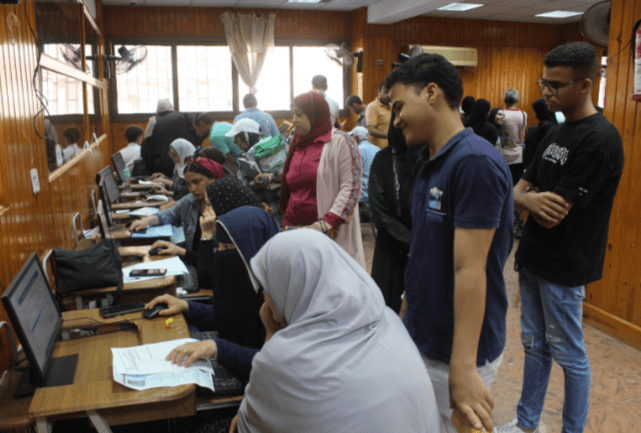 تنسيق الثانوية العامة 2025.. موعد تحديد درجات القبول لطلاب الإعدادية
