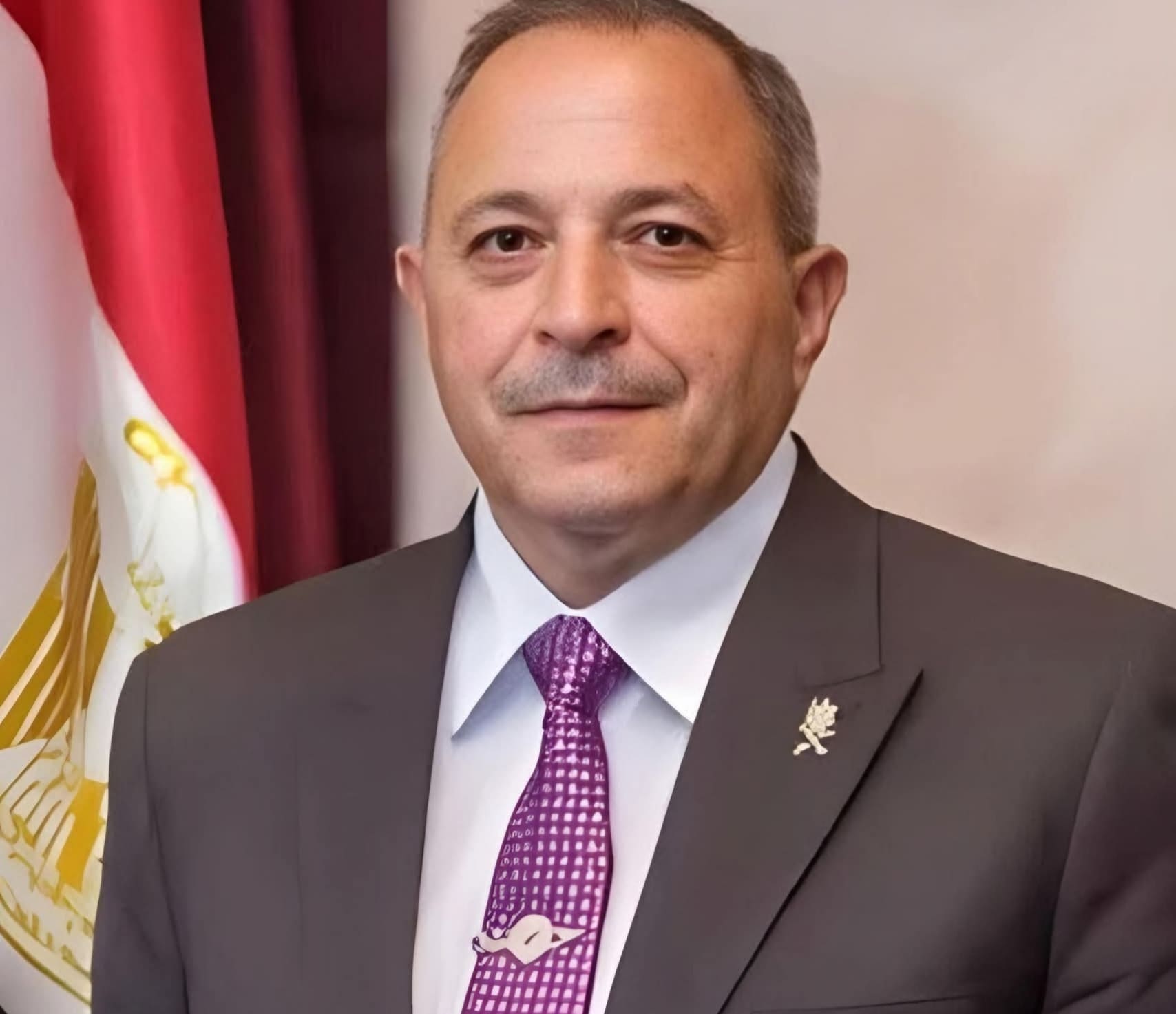 محافظ بورسعيد يعتمد تنسيق المرحلة الثانية للقبول بمدارس التعليم الفني للعام الدراسي 2025 1 محافظ بورسعيد يعتمد رسميًا تنسيق القبول بالثانوي العام 2025 رسمًا