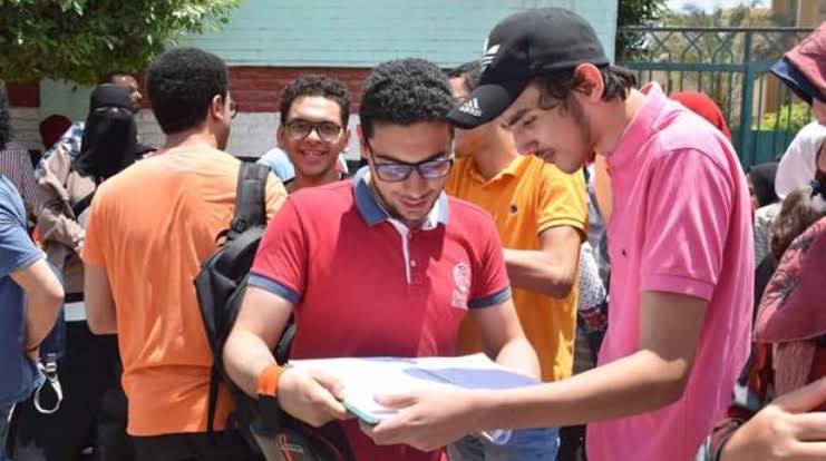 أهم أسئلة الأدب وإجاباتها لطلاب الثانوية العامة 2025 7 images 3 2 امتحان اللغة العربية أهم أسئلة الأدب وإجاباتها لطلاب الثانوية العامة 2025 موقع في الجامعة
