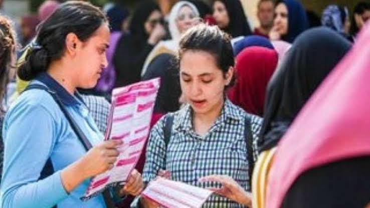 هدية لطلاب الثانوية 2025.. أسئلة مباشرة ومضمونة في مادة الفيزياء لغات 14 images 9 تحويلات الطلاب بين المدارس هدية لطلاب الثانوية 2025.. أسئلة مباشرة ومضمونة في مادة الفيزياء لغات موقع في الجامعة