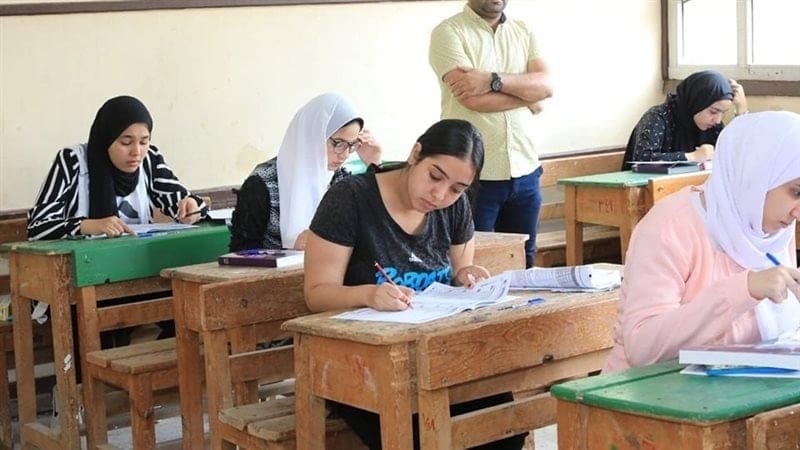 منها مقالي.. 15 سؤالا بالحل تلخص نصف مادة الإحصاء 1 1751703171949 1 سؤالا منها مقالي.. 15 سؤالا بالحل تلخص نصف مادة الإحصاء موقع في الجامعة