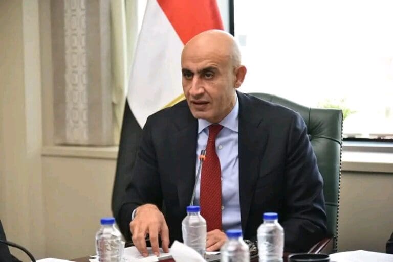وزير التعليم: حملة توعوية مرتقبة حول شهادة "البكالوريا المصرية" لتوعية الطلاب وأولياء الأمور 2 1752053888305 مديري وزير التعليم: حملة توعوية مرتقبة حول شهادة "البكالوريا المصرية" لتوعية الطلاب وأولياء الأمور موقع في الجامعة