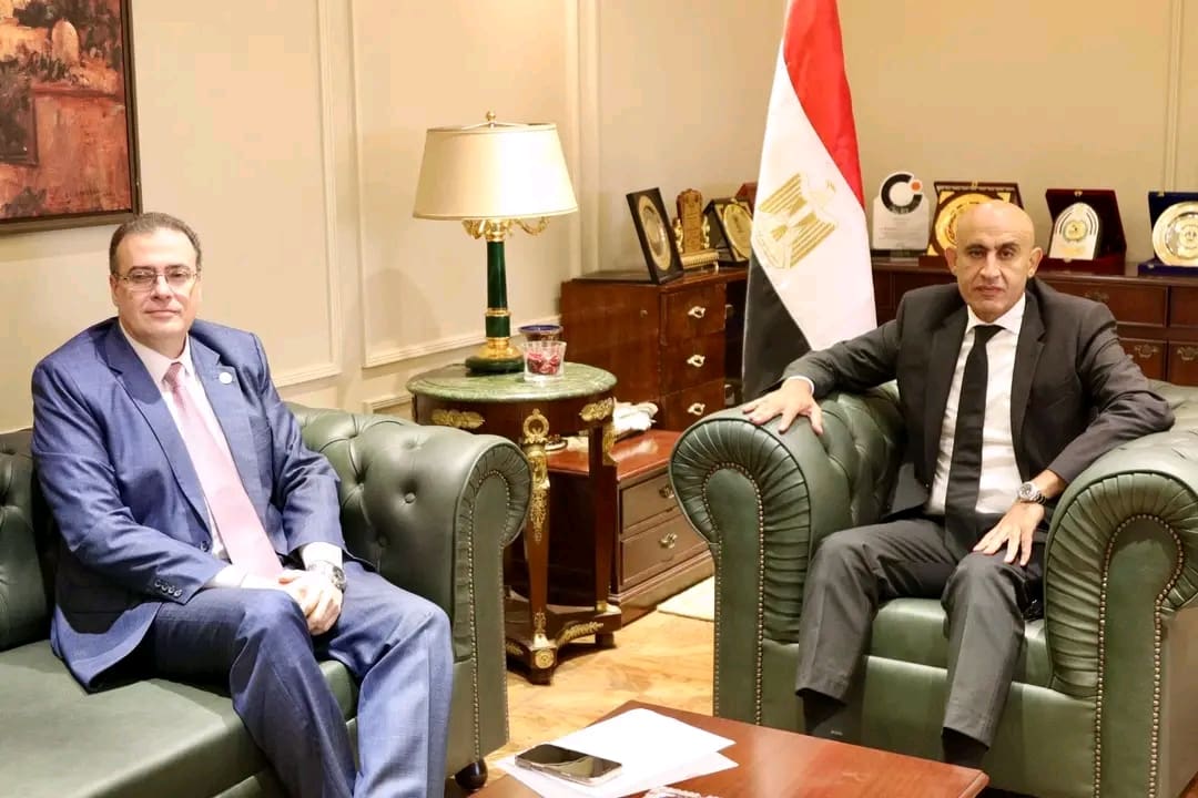1752564710474 محافظ تعاون موسع بين "التعليم" و"التنظيم والإدارة" لتطوير آليات تعيين المعلمين موقع في الجامعة