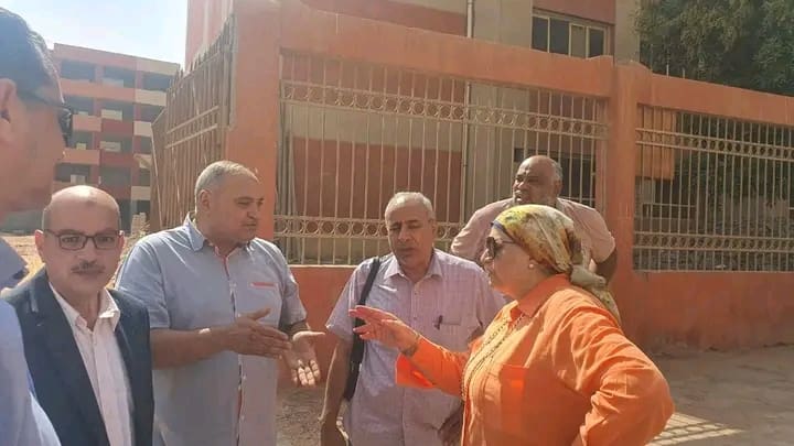 مدير تعليم القاهرة تتابع أعمال الصيانة بمدارس المقطم وتوجه بسرعة الإنجاز وفق معايير الجودة 1 1753897405356 تعليم القاهرة مدير تعليم القاهرة تتابع أعمال الصيانة بمدارس المقطم وتوجه بسرعة الإنجاز وفق معايير الجودة موقع في الجامعة