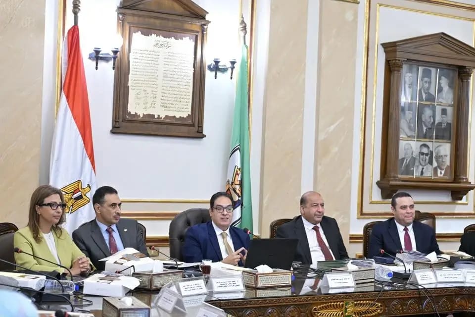 قرارات جديدة بجامعة القاهرة تشمل الإعفاءات الدراسية والدعم الصحي وتوسيع التعاون الدولي 1 1753950565721 جامعة القاهرة قرارات جديدة بجامعة القاهرة تشمل الإعفاءات الدراسية والدعم الصحي وتوسيع التعاون الدولي موقع في الجامعة