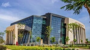 جامعة مصر للمعلوماتية تعلن توفير 24 منحة لاستكمال الدراسة في جامعات أمريكية وكندية وفرنسية وألمانية 3 جامعة مصر للمعلوماتية