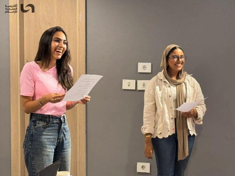 تدريب طلاب إعلام الجامعة المصرية الصينية بالتعاون مع أكاديمية المتحدة للإعلام على أدوات التكنولوجيا والذكاء الاصطناعي 3 طلاب الاعلام بالجامعة المصرية الصينية