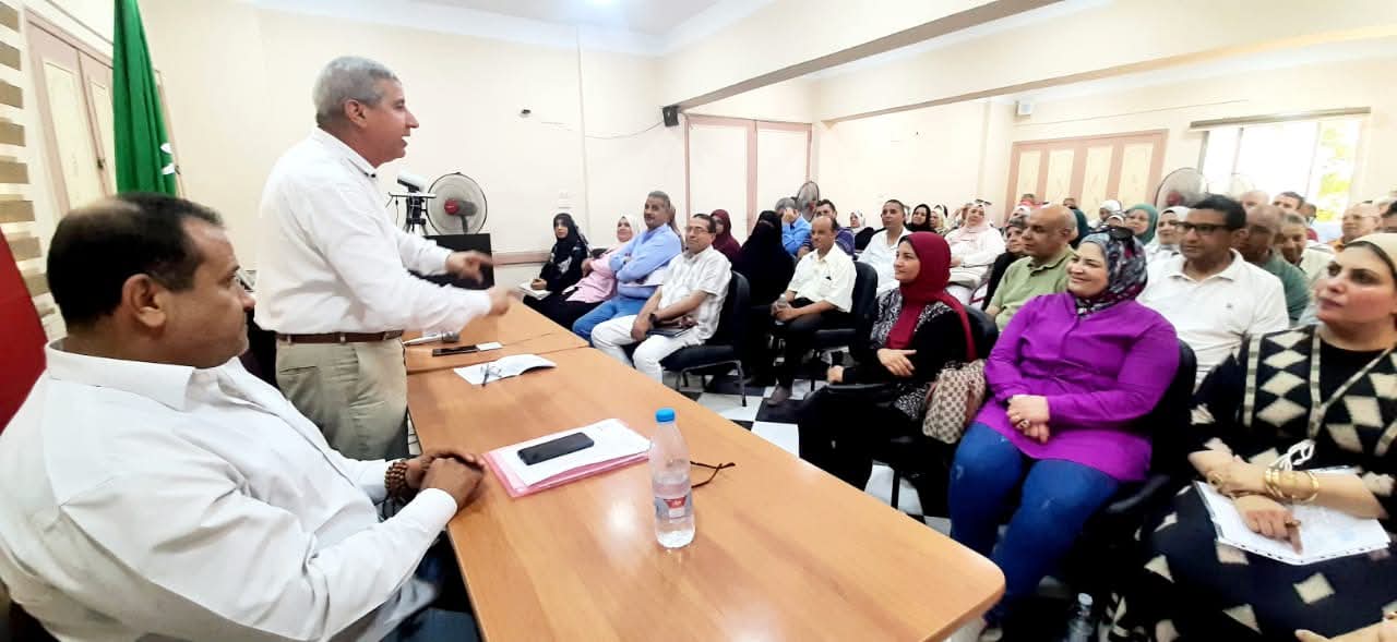 خطة عاجلة لفك الكثافات ومواجهة سلبيات المدارس قبل العام الدراسي الجديد بالشرقية