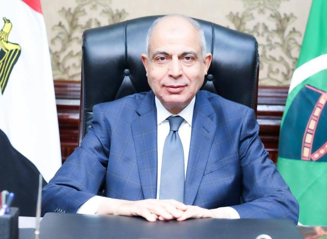 محافظ المنيا يُطلق مبادرة "إعداد الشباب لسوق العمل" لتأهيل 1000 شاب وفتاة 1 مبادرة إعداد الشباب لسوق العمل لتأهيل 1000 شاب وفتاة بالمنيا