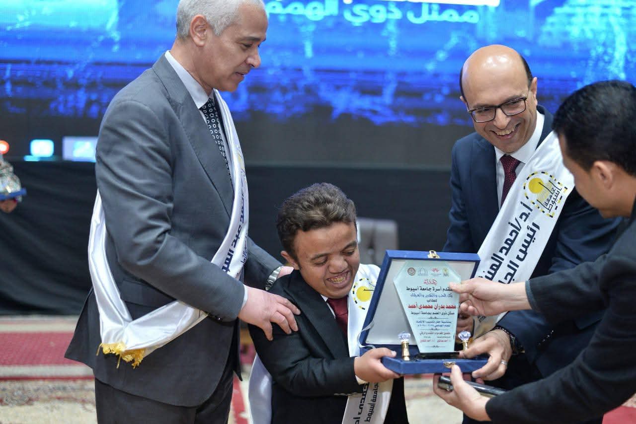 FB IMG 1752834944933 جامعة أسيوط أبطال التحدي في جامعة أسيوط.. "محمد بدران" يتوَّج بالألقاب ويحصد الإنجازات موقع في الجامعة
