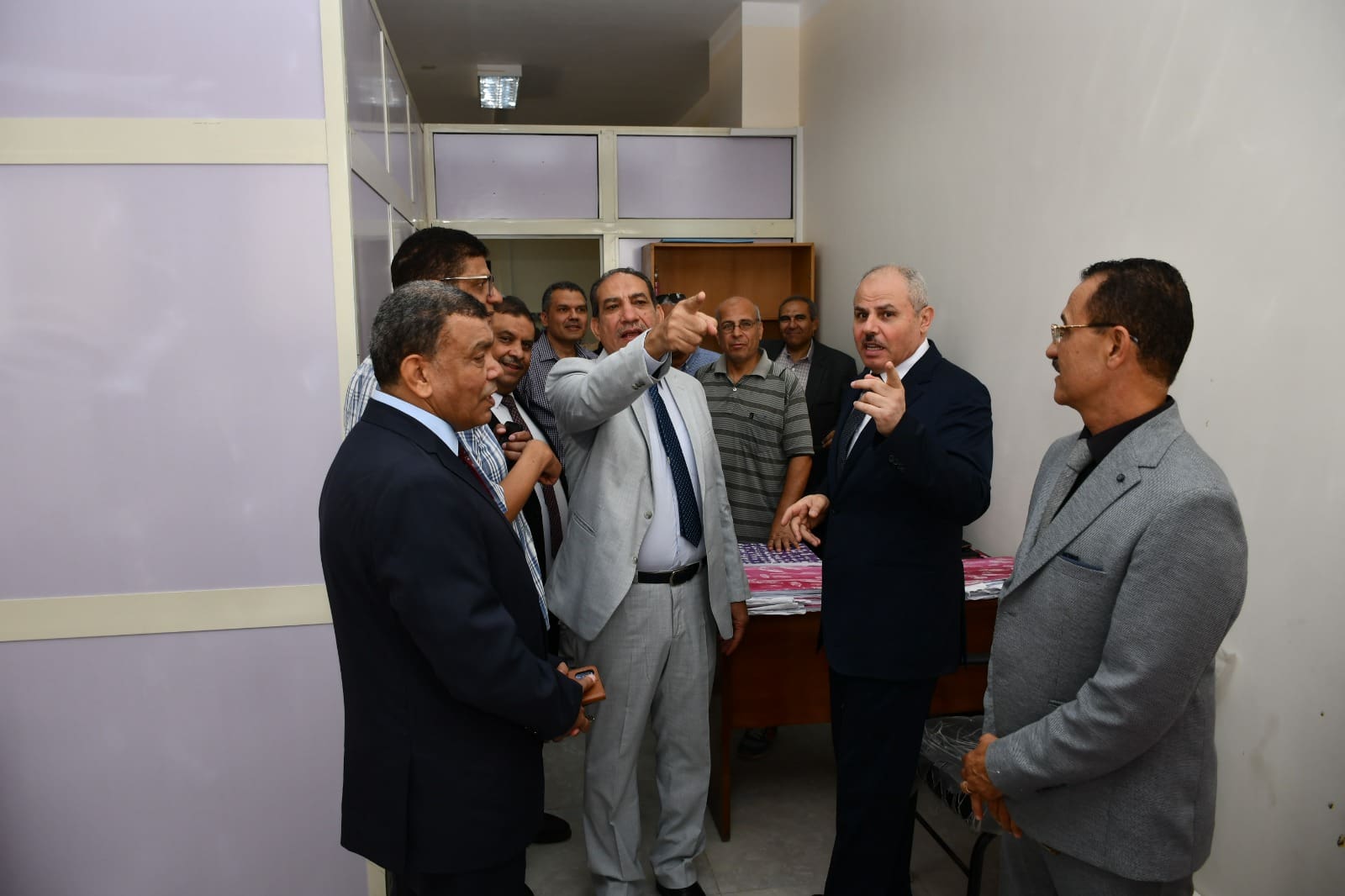 رئيس جامعة قناة السويس يفتتح الوحدة الحسابية الفرعية بكلية الهندسة لخدمة 9 كليات ومعاهد
