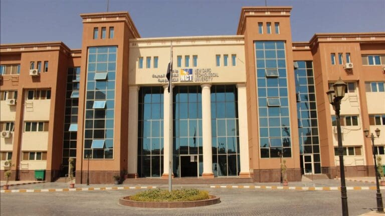 دليلك الشامل لجامعة القاهرة الجديدة التكنولوجية.. التخصصات والقبول والرسوم 16 IMG 20250704 WA0013 جامعة دليلك الشامل لجامعة القاهرة الجديدة التكنولوجية.. التخصصات والقبول والرسوم موقع في الجامعة