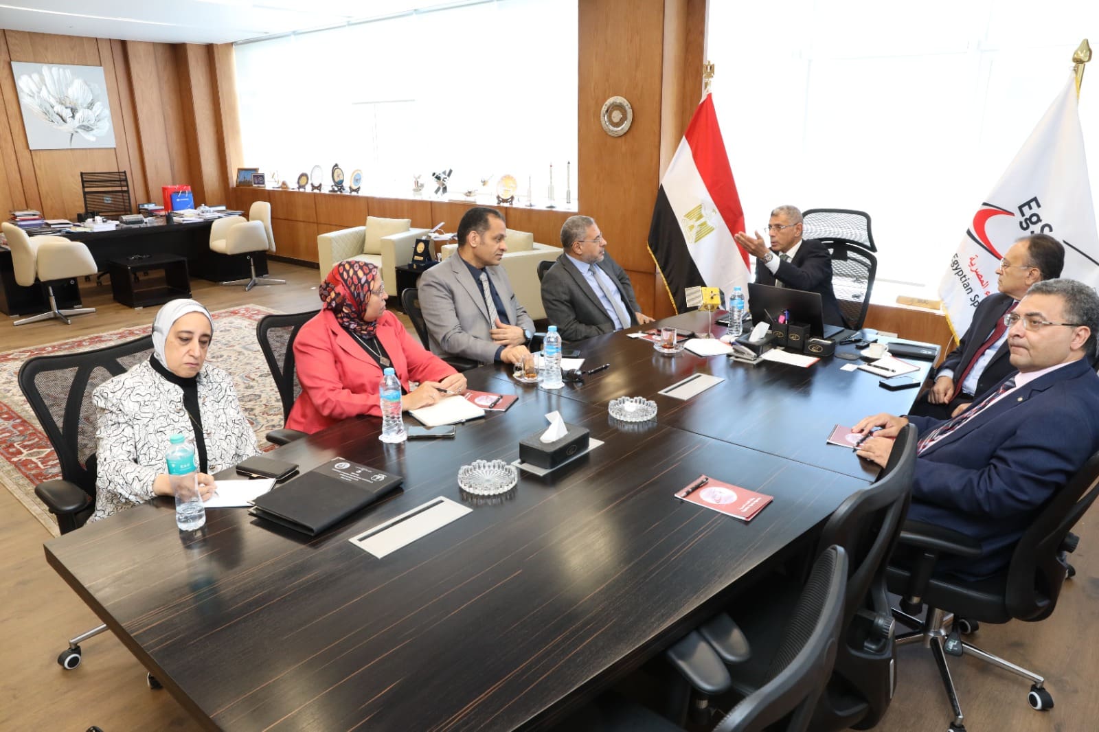 رئيسا وكالة الفضاء والقومي لبحوث المياه يبحثان التعاون في مجالات الموارد المائية 1 IMG 20250706 WA0092 وكالة الفضاء رئيسا وكالة الفضاء والقومي لبحوث المياه يبحثان التعاون في مجالات الموارد المائية موقع في الجامعة