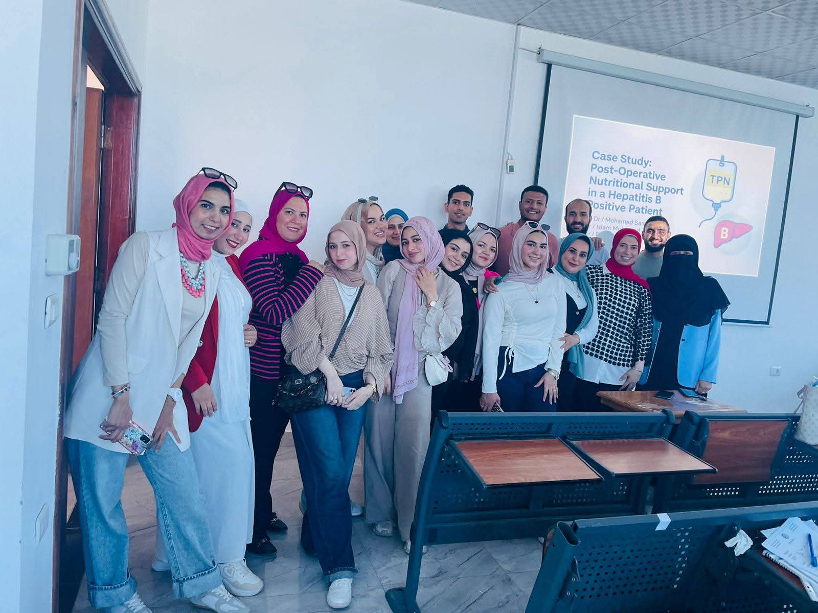جامعة قناة السويس تختتم تدريب طلاب صيدلة في تخصص التغذية العلاجية بمستشفياتها الجامعية 1 جامعة قناة السويس تختتم تدريب طلاب صيدلة في تخصص التغذية العلاجية بمستشفياتها الجامعية