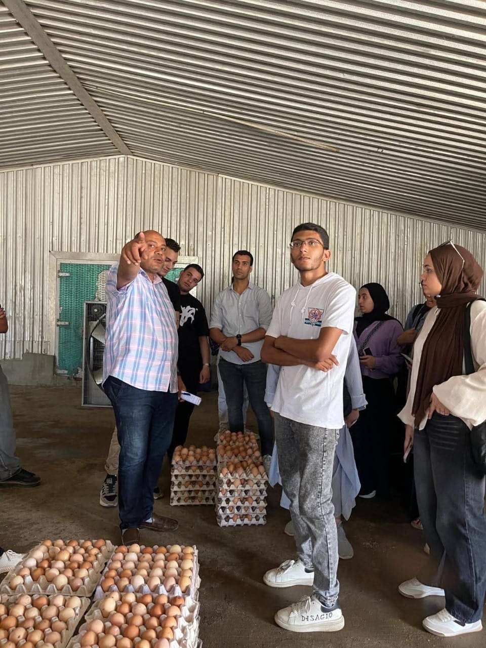 IMG 20250714 WA0304 موعد لربط الدراسة بالواقع.. طلاب زراعة قناة السويس يزورون شركة الصالحية ضمن التدريب الصيفي موقع في الجامعة