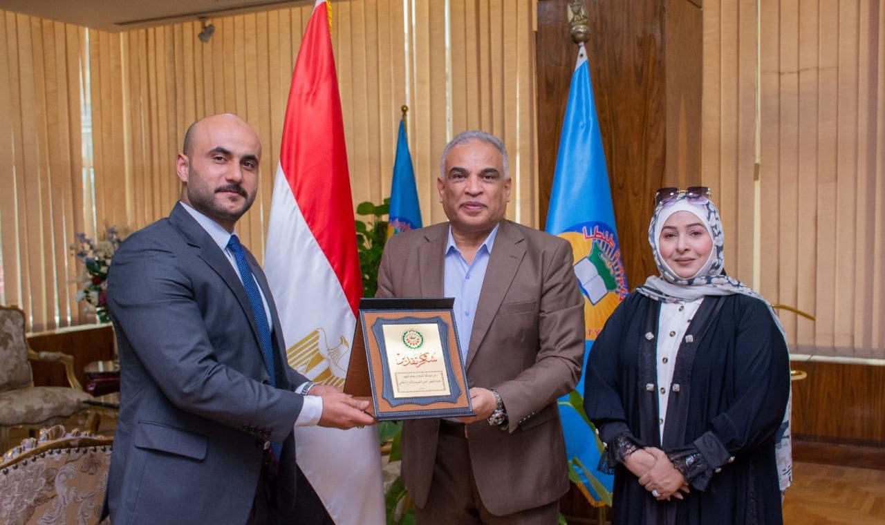 IMG 20250715 WA0109 1 فوز 6 جامعات مصرية بمشروع EUSEEDS جامعة طنطا تتسلم درع المجلس العربي للتدريب والإبداع الطلابي تقديراً لدورها الريادي في التبادل الطلابي موقع في الجامعة