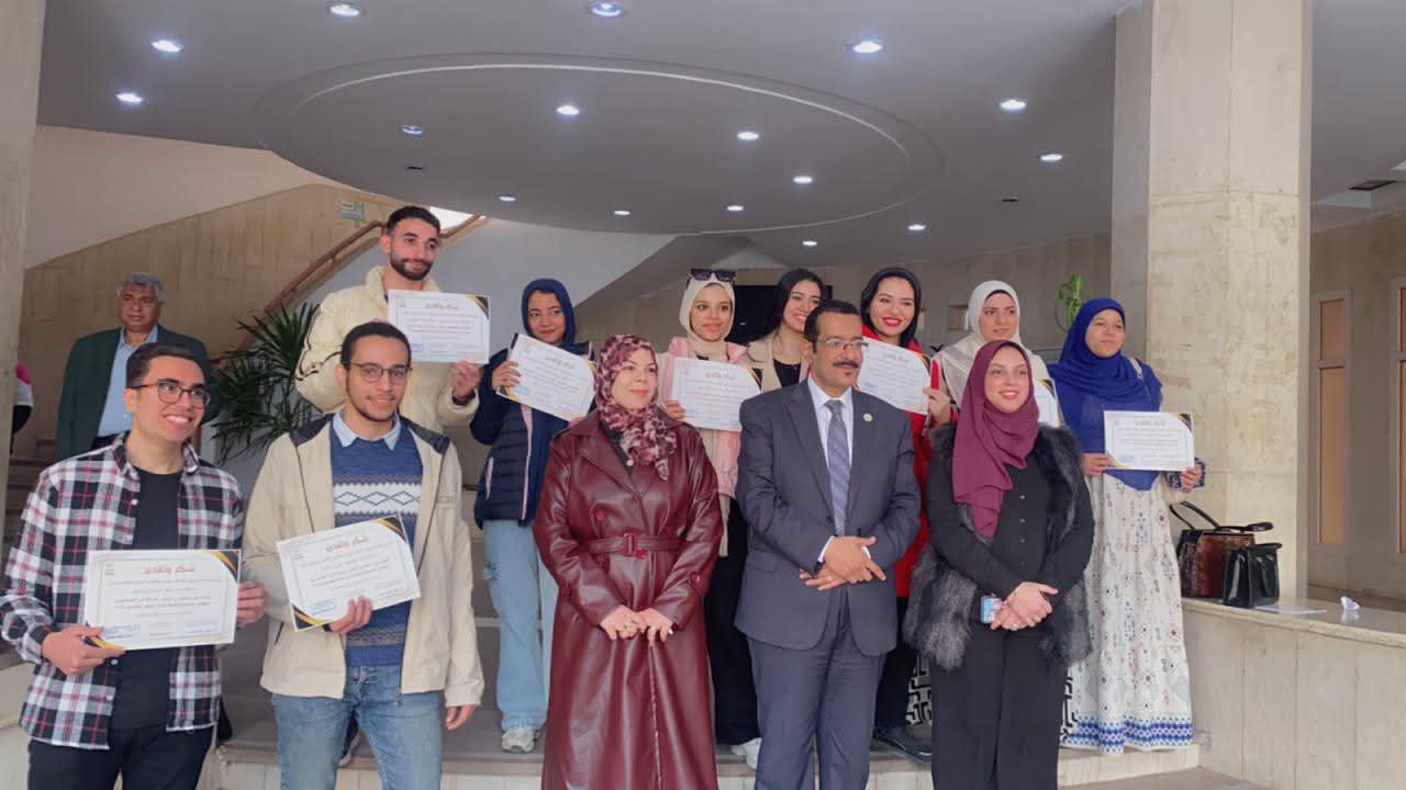 IMG 20250717 WA0022 كلية كلية التربية تحصد المركز الأول في المشروع القومي لمحو الأمية للعام الثالث على التوالي على مستوى جامعة حلوان موقع في الجامعة