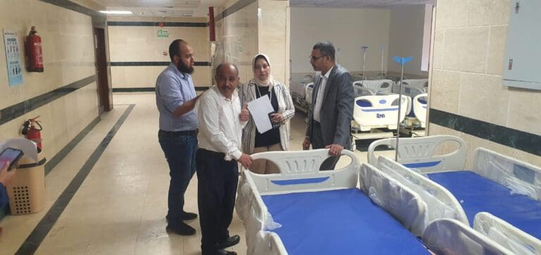 جامعة أسوان تتسلم وحدة عناية مركزة متكاملة لقسم الباطنة بمستشفاها الجامعي 13 جامعة أسوان تتسلم وحدة عناية مركزة لقسم الباطنة بمستشفاها