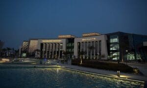 جامعة مصر للمعلوماتية ترسل طلابها للتدريب بإسبانيا وتُنشئ معملًا هندسيًا مشتركًا مع شركة عالمية 2 جامعة مصر للمعلوماتية