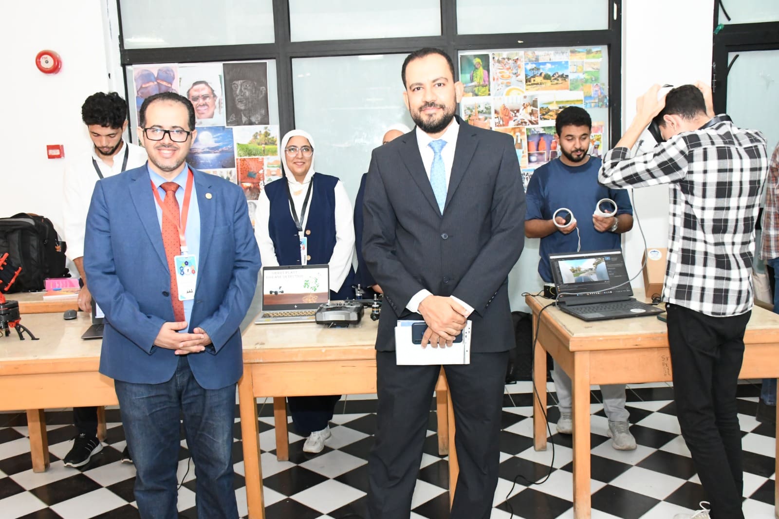 جامعة قناة السويس تستعرض نماذج طلابية مبتكرة تخدم التنمية وتوظف الذكاء الاصطناعي 1 IMG 20250729 WA0036 جامعة قناة السويس جامعة قناة السويس تستعرض نماذج طلابية مبتكرة تخدم التنمية وتوظف الذكاء الاصطناعي موقع في الجامعة