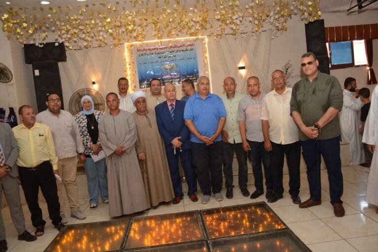 الأعلى للقبائل العربية والمصرية يكرم أوائل الثانوية العامة والأزهرية في احتفالية كبرى بسوهاج 10 IMG 20250730 WA0047 تظلمات الأعلى للقبائل العربية والمصرية يكرم أوائل الثانوية العامة والأزهرية في احتفالية كبرى بسوهاج موقع في الجامعة