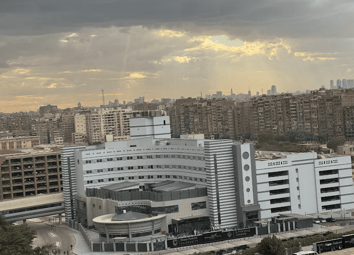 الجامعة المصرية الروسية تعلن برامج دراسات عليا بكلية الصيدلة.. الماجستير بـ 22 ألف جنيه سنويًا 1 كليات الجامعة المصرية الروسية 2025