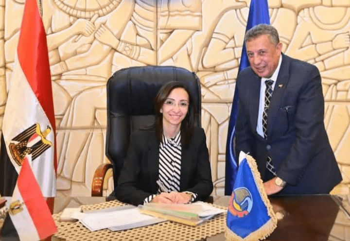 محافظ البحيرة تعتمد تنسيق القبول للمرحلة الأولى بالصف الأول الثانوي العام بحد أدنى 235 درجة
