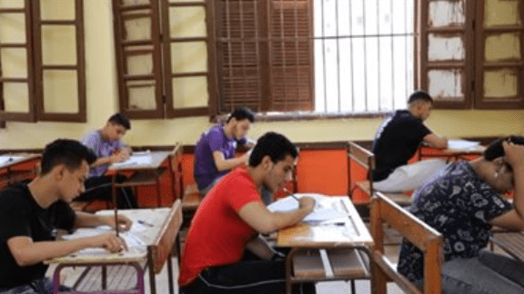 لطلاب الثانوية العامة.. مراجعة شاملة لمادة التاريخ لطلاب الأدبي بالدور الثاني قبل امتحان غدًا 1 قبل الامتحان بساعات.. مراجعة ليلة الامتحان في الرياضيات البحتة لطلاب الثانوية العامة 2025