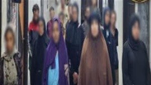ضبط 23 متهمًا لاستغلال أطفال في التسول وبيع السلع بالقاهرة والجيزة 4 102 تعاون ضبط 23 متهمًا لاستغلال أطفال في التسول وبيع السلع بالقاهرة والجيزة موقع في الجامعة