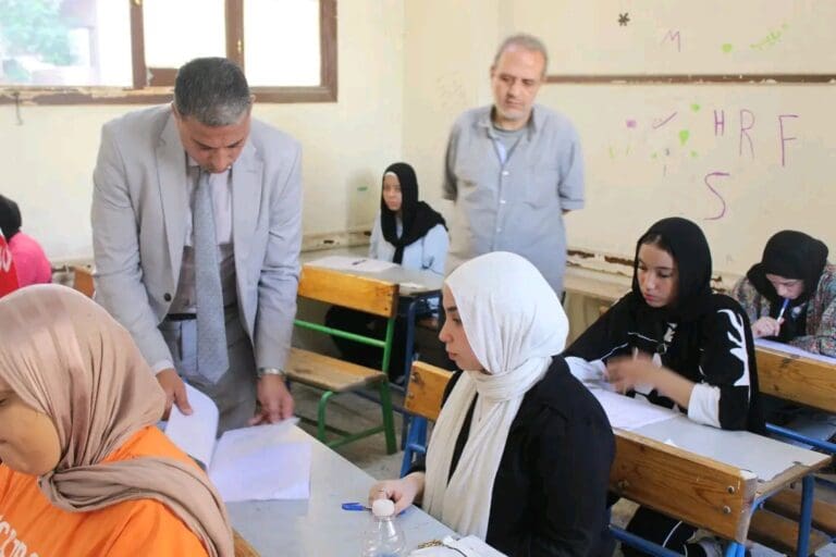 قرارات عاجلة لضبط لجان الإعدادية بجنوب الجيزة 17 1754553625085 تعليم قرارات عاجلة لضبط لجان الإعدادية بجنوب الجيزة موقع في الجامعة