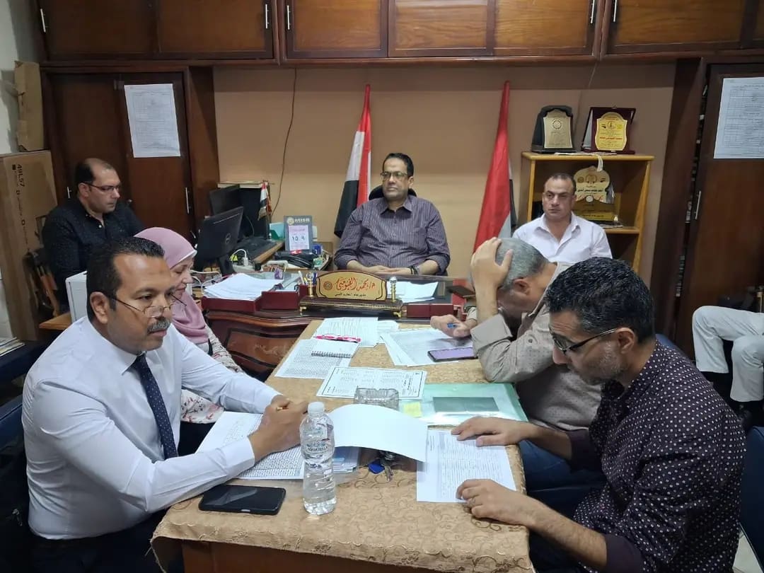 1754728476592 جامعة من داخل غرفة العمليات الرئيسية.. وكيل تعليم الغربية يتابع سير امتحانات الدور الثاني للدبلومات الفنية  موقع في الجامعة