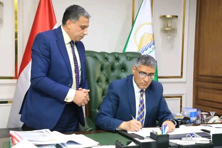 1755104151028 محافظ الجيزة الحد الأدنى 220 درجة.. محافظ الجيزة يعتمد تخفيض تنسيق القبول بالثانوية العامة موقع في الجامعة