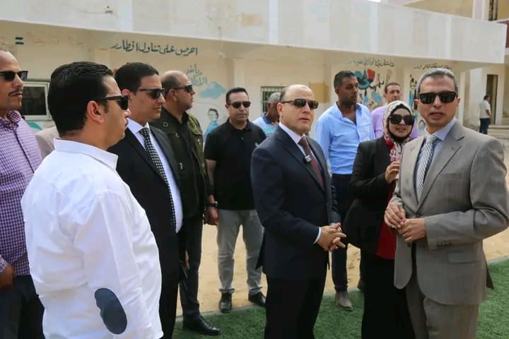 محافظ كفر الشيخ يعلن جاهزية 2377 مدرسة و23 ألف فصل لاستقبال الطالب للعام الدراسي الجديد 5 1755451246390 المعلمين محافظ كفر الشيخ يعلن جاهزية 2377 مدرسة و23 ألف فصل لاستقبال الطالب للعام الدراسي الجديد موقع في الجامعة