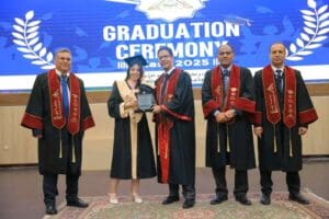 جامعة بنها تحتفل بتخريج دفعة جديدة من طلاب الزراعة.. والجيزاوي يوجه رسالة للخريجين 3 1755722407744 جامعة بنها جامعة بنها تحتفل بتخريج دفعة جديدة من طلاب الزراعة.. والجيزاوي يوجه رسالة للخريجين موقع في الجامعة