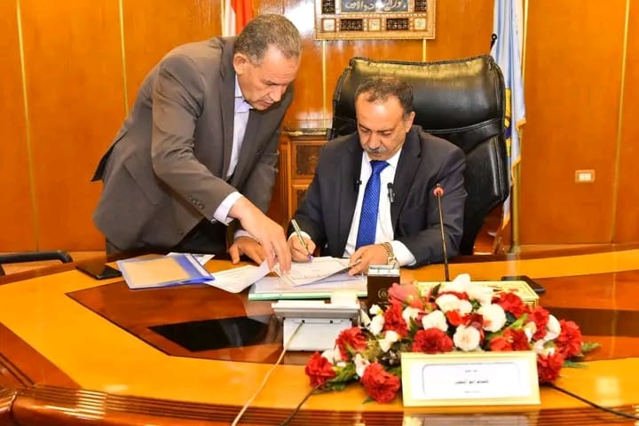 بنسبة نجاح 71.43%.. محافظ أسيوط يعتمد نتيجة الدور الثاني للشهادة الإعدادية 1 1755784655115 أسيوط بنسبة نجاح 71.43%.. محافظ أسيوط يعتمد نتيجة الدور الثاني للشهادة الإعدادية موقع في الجامعة