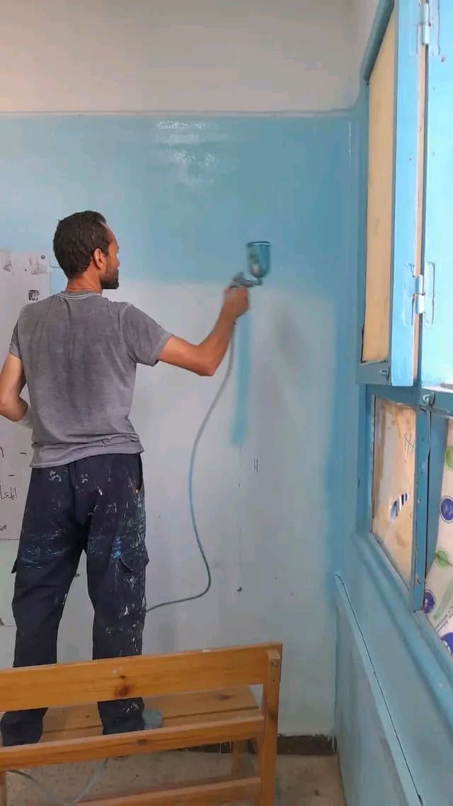 مشاركة مجتمعية واسعة في أسيوط لتطوير وصيانة المدارس قبل العام الدراسي الجديد 1 1755938635410 أسيوط مشاركة مجتمعية واسعة في أسيوط لتطوير وصيانة المدارس قبل العام الدراسي الجديد موقع في الجامعة