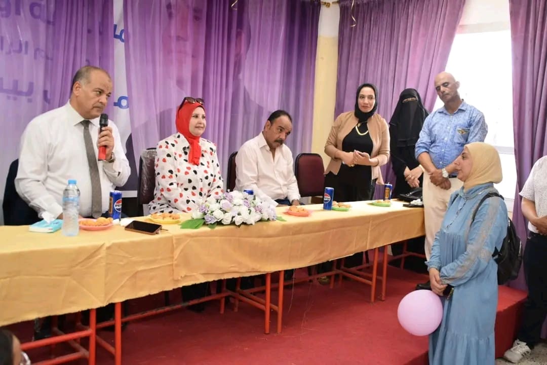 زين فصلك.. تعليم بورسعيد يحشد أولياء الأمور لتجميل الفصول واستقبال العام الدراسي الجديد 1 1756192979959 تعليم زين فصلك.. تعليم بورسعيد يحشد أولياء الأمور لتجميل الفصول واستقبال العام الدراسي الجديد موقع في الجامعة