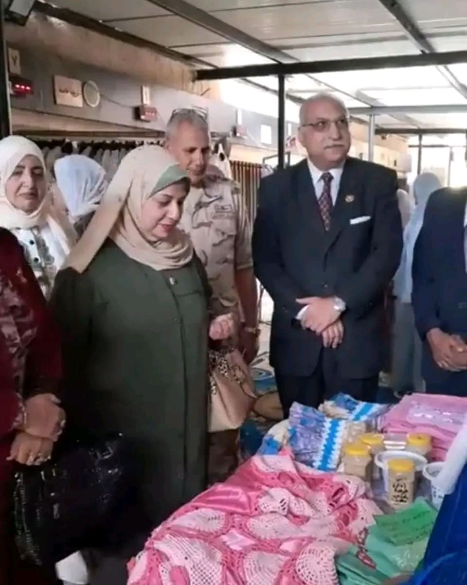 مدارس تتحول لمصانع صغيرة.. تعليم القليوبية يفتتح معرض المدرسة المنتجة بديوان المديرية 1 1756205554765 1 مدارس مدارس تتحول لمصانع صغيرة.. تعليم القليوبية يفتتح معرض المدرسة المنتجة بديوان المديرية موقع في الجامعة