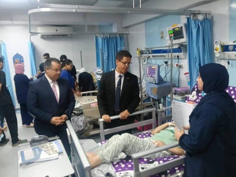 رئيس جامعة بنها يزور المستشفى الجامعي ليلاً للاطمئنان على جودة الخدمات الطبية 11 FB IMG 1755280525200 التمريض رئيس جامعة بنها يزور المستشفى الجامعي ليلاً للاطمئنان على جودة الخدمات الطبية موقع في الجامعة