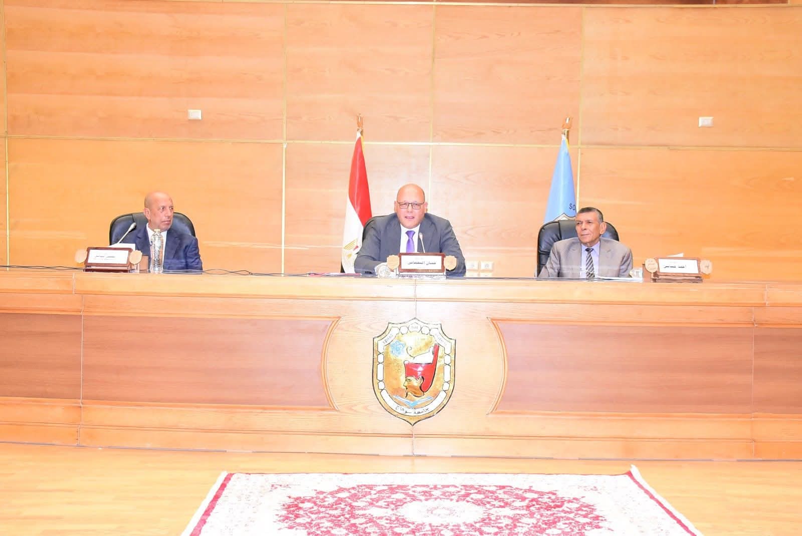 FB IMG 1755451177679 الفائزين جامعة سوهاج تحتفل بعيد العلم وتكرم 700 من علمائها وباحثيها المتميزين موقع في الجامعة
