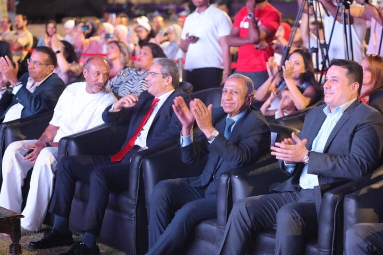 الأكاديمية العربية تختتم قمة الإبداع الإعلامي بالعلمين بتكريم نجوم الفن والإعلام 3 FB IMG 1755856858050 وزير الأكاديمية العربية تختتم قمة الإبداع الإعلامي بالعلمين بتكريم نجوم الفن والإعلام موقع في الجامعة