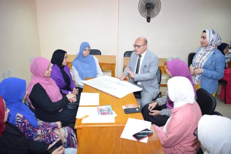 رئيس جامعة سوهاج يختتم المسار التدريبي الأول لمبادرة "كن مستعدًا" 6 FB IMG 1755962248599 الثانوية الأزهرية رئيس جامعة سوهاج يختتم المسار التدريبي الأول لمبادرة "كن مستعدًا" موقع في الجامعة