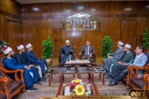 رئيس جامعة طنطا يستقبل أعضاء القافلة الدعوية لمجمع البحوث الإسلامية بالأزهر الشريف 3 FB IMG 1756279604381 رئيس جامعة طنطا يستقبل أعضاء القافلة الدعوية لمجمع البحوث الإسلامية بالأزهر الشريف موقع في الجامعة