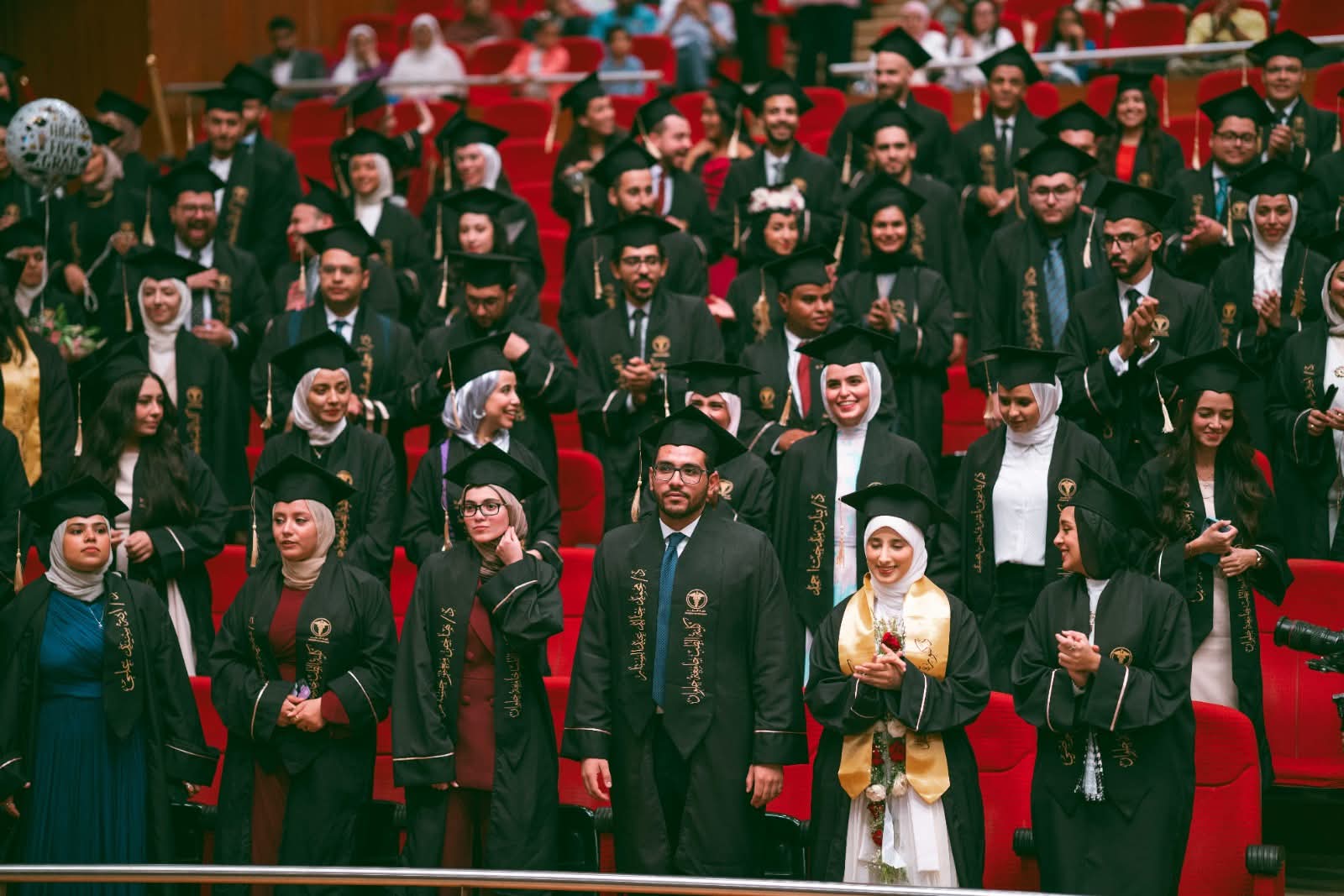 جامعة حلوان تحتفل بتخرج دفعة جديدة من أطباء المستقبل في ليلة استثنائية| صور 1 FB IMG 1756286389827 جامعة جامعة حلوان تحتفل بتخرج دفعة جديدة من أطباء المستقبل في ليلة استثنائية| صور موقع في الجامعة
