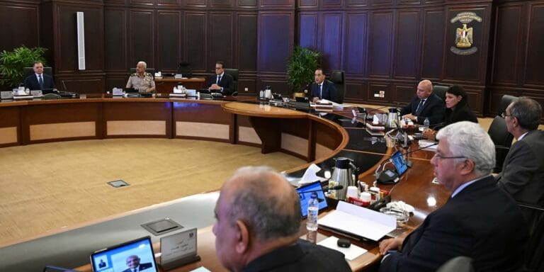 توقيع بروتوكولات تعاون لتطوير التعليم الفني بين مصر وإيطاليا 7 FB IMG 1756308293494 عين شمس توقيع بروتوكولات تعاون لتطوير التعليم الفني بين مصر وإيطاليا موقع في الجامعة