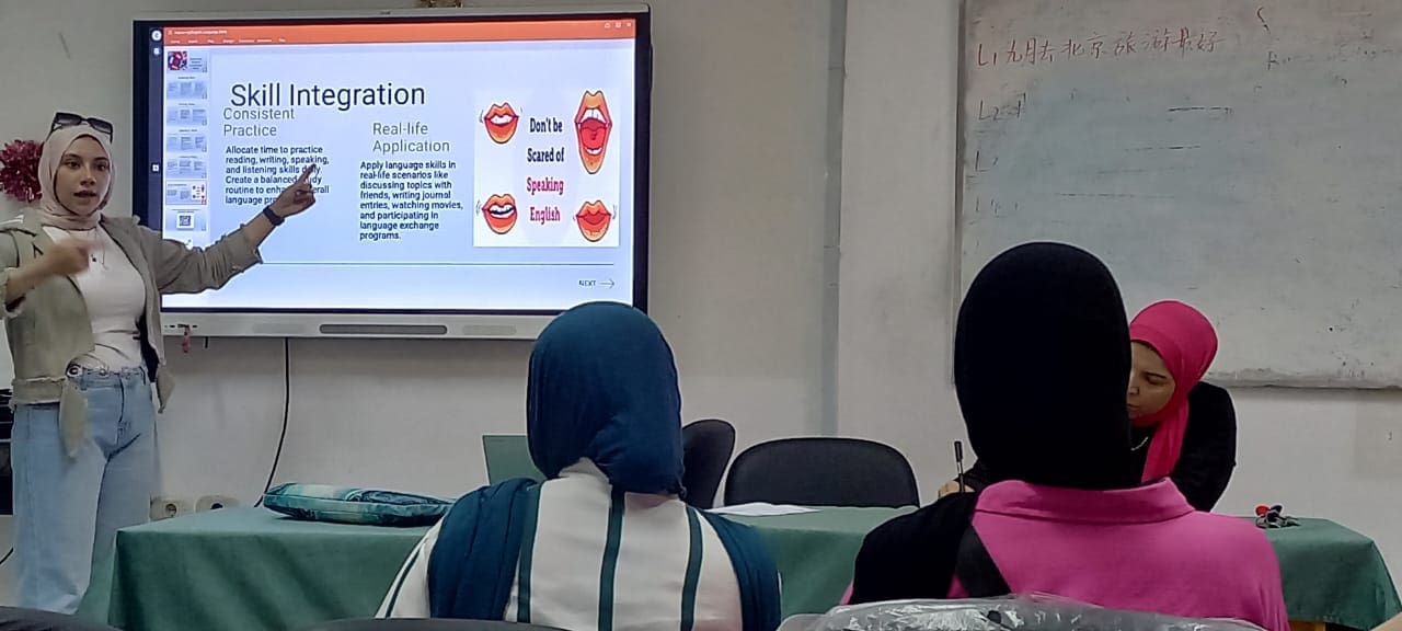 جامعة قناة السويس تنظم برنامجًا تدريبيًا حول بدائيات اللغة الإنجليزية 1 IMG 20250801 WA0085 جامعة جامعة قناة السويس تنظم برنامجًا تدريبيًا حول بدائيات اللغة الإنجليزية موقع في الجامعة