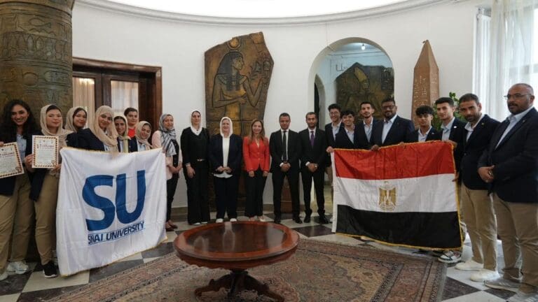 IMG 20250802 WA0005 التعليم فريق جامعة سيناء يتألق في رومانيا ويحصد المركز الأول بمهرجان الفلكلور الدولي| صور موقع في الجامعة