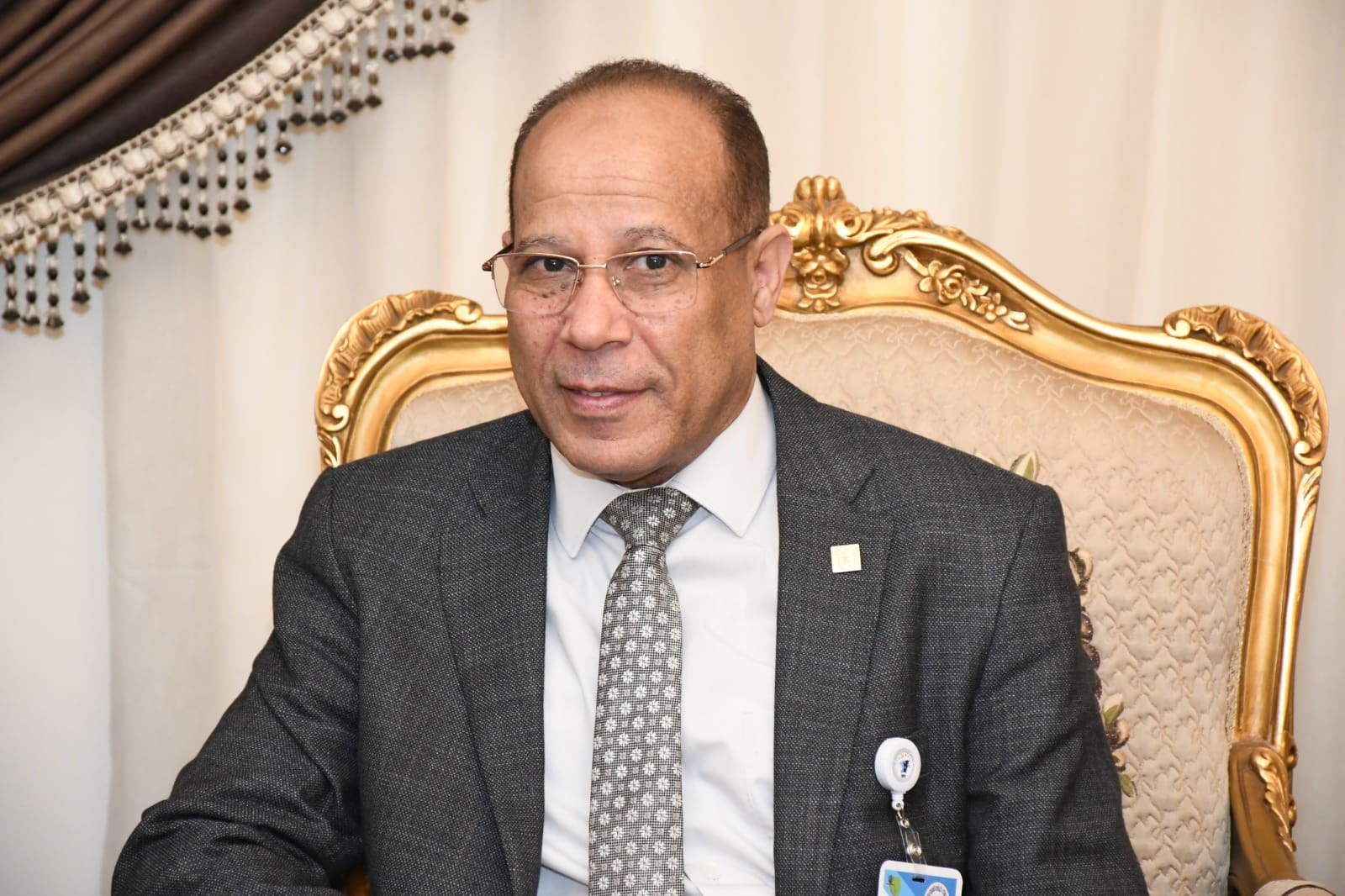 رئيس جامعة قناة السويس يعتمد نتائج الليسانس بكلية الألسن للعام الجامعي 2024 / 2025 1 IMG 20250806 WA0028 رئيس جامعة رئيس جامعة قناة السويس يعتمد نتائج الليسانس بكلية الألسن للعام الجامعي 2024 / 2025 موقع في الجامعة